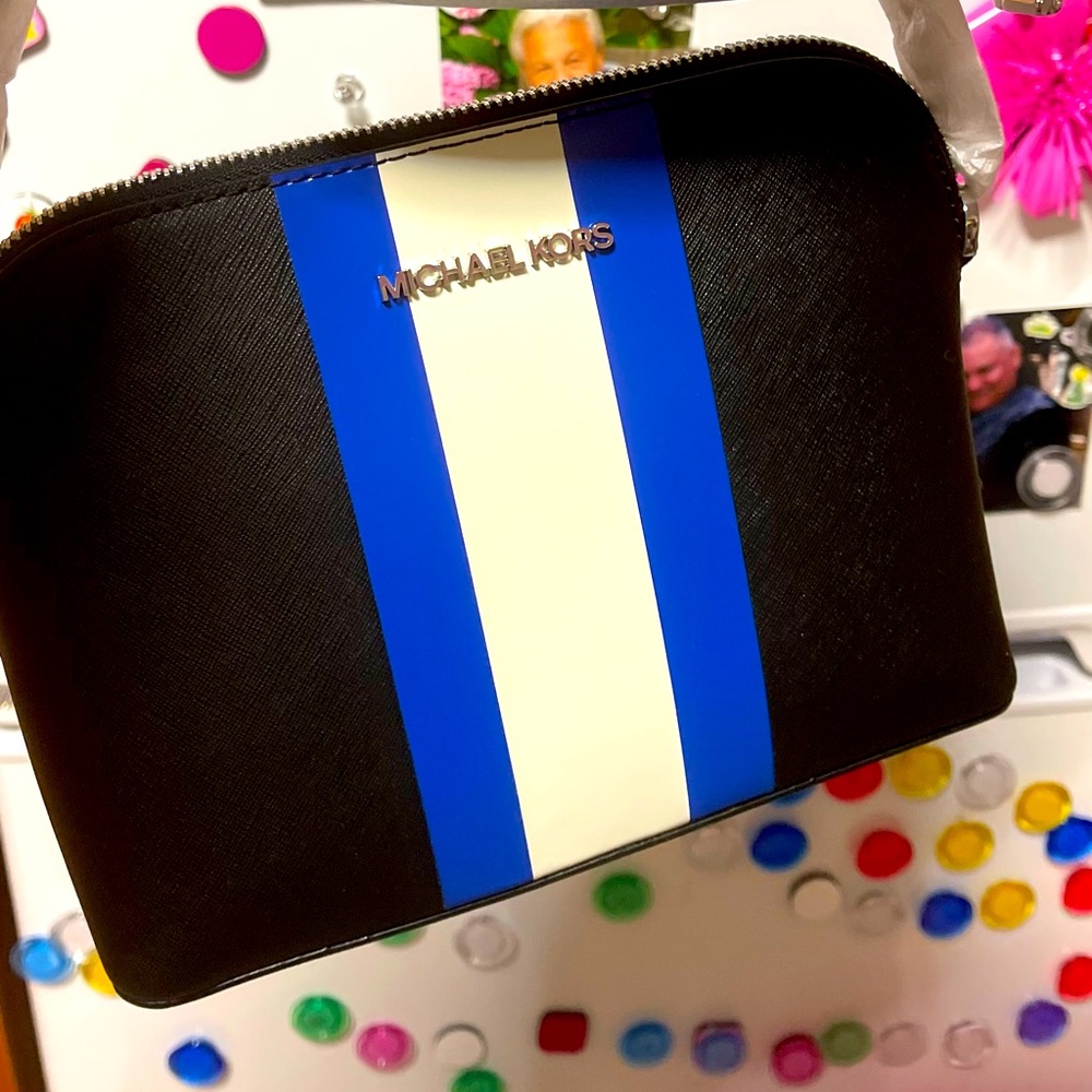 Michael Kors purse/crossbody